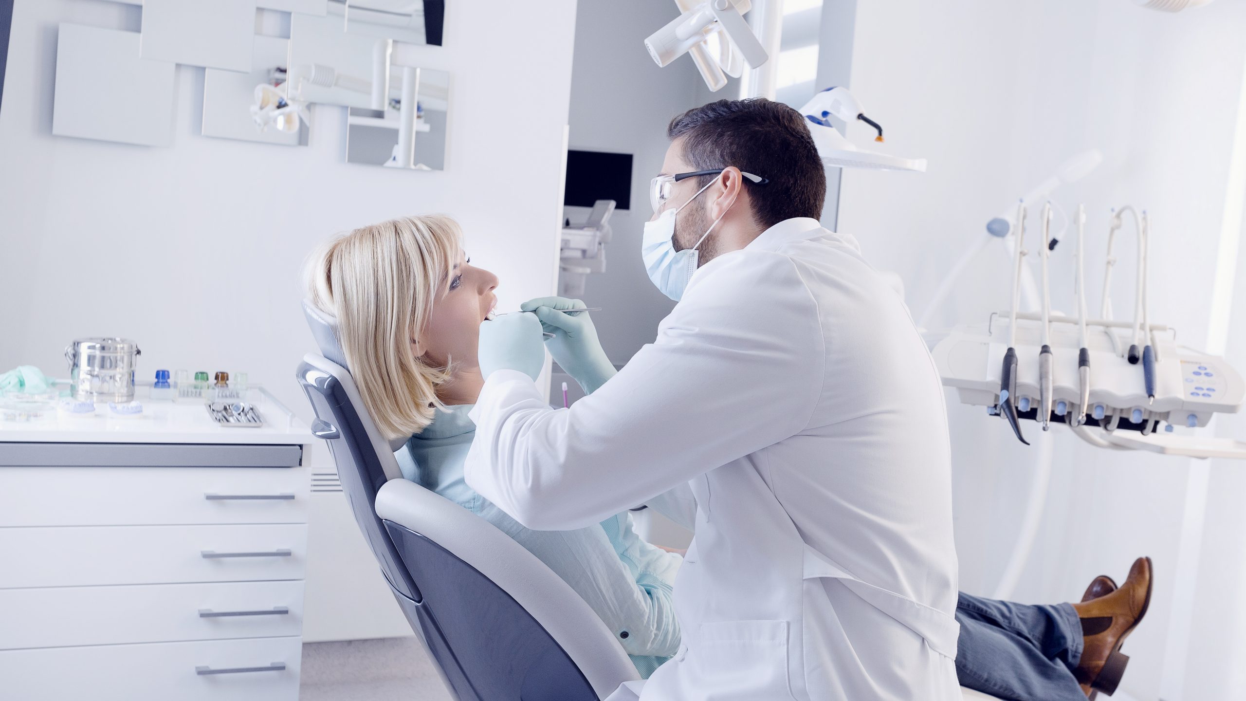 Dentist in Knoxville, IL